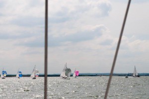 Regatta im Crouch River. In UK ist Segeln Volkssport